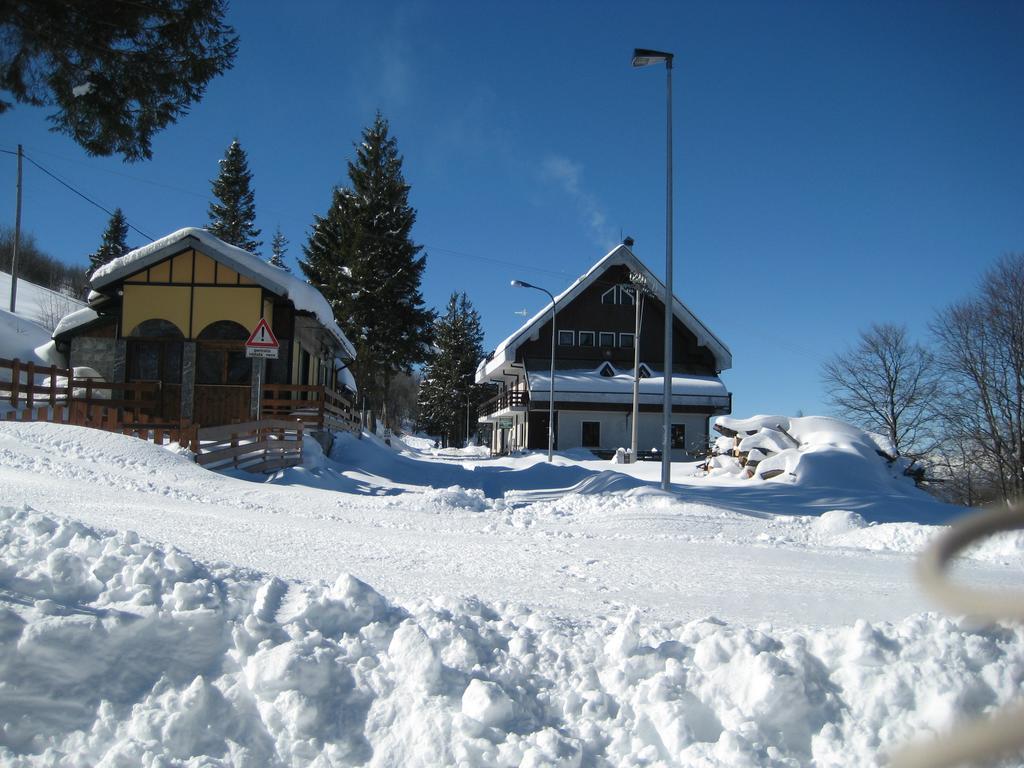 Albergo Casa Della Neve ستريزا المظهر الخارجي الصورة